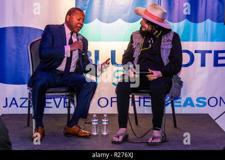 DON era interviste Wynton Marsalis presso la 61MONTEREY JAZZ FESTIVAL - Monterey, California Foto Stock