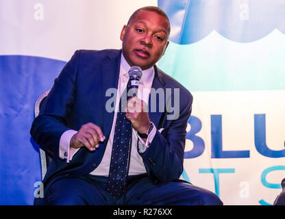 DON era interviste Wynton Marsalis presso la 61MONTEREY JAZZ FESTIVAL - Monterey, California Foto Stock