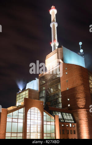 Karlsruhe: impianto di cogenerazione power station Heizkraftwerk West in Kraichgau-Stromberg, Baden-Württemberg, Germania Foto Stock