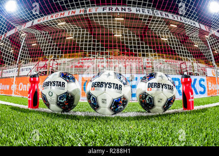 Paesi Bassi, 17 novembre 2018. OSS, Paesi Bassi, 17-11-2018, calcio, Frans Heesen stadium, olandese keuken kampioen divisie, stagione 2018/2019, stadio panoramica, prima della partita Top Oss - Almere City, Credito: Pro scatti/Alamy Live News Foto Stock