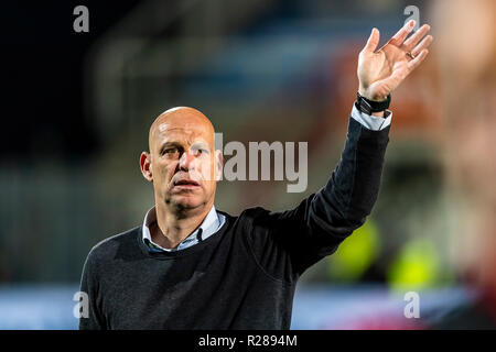 Paesi Bassi, 17 novembre 2018. OSS, Paesi Bassi, 17-11-2018, calcio, Frans Heesen stadium, olandese keuken kampioen divisie, stagione 2018/2019, Top Oss coach Klaas Wels, prima della partita Top Oss - Almere City, Credito: Pro scatti/Alamy Live News Foto Stock