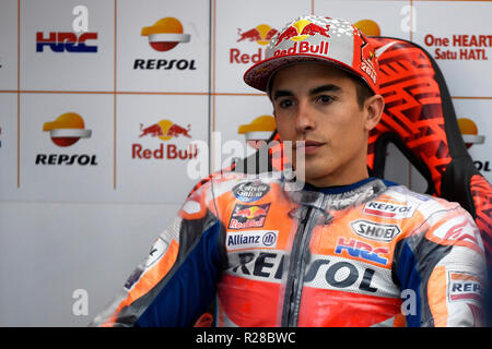 Valencia, Spagna. 17 Nov, 2018. Marc Marquez (93) della Spagna e del Repsol Honda Team durante la conferenza stampa dopo le qualifiche del Gran Premio Motul de la Comunitat Valenciana del Campionato del Mondo di MotoGP sul circuito Ricardo Tormo di Valencia, in Spagna il 17 Nov 2018 Credit: CORDON PREMERE/Alamy Live News Foto Stock