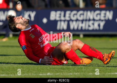 Paesi Bassi, 17 novembre 2018. HAARLEM , 17-11-2018 , Sportpark Spanjaardlaan , olandese , calcio Tweede Divisie , Stagione 2018 / 2019. Excelsior Maassluis player Sefa Kurt durante il match Kon. HFC vs Excelsior Maassluis Credito: Pro scatti/Alamy Live News Foto Stock
