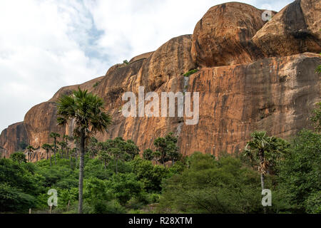 Thirupparankunram Hill, vicino a Madurai, Tamil Nadu, India Foto Stock