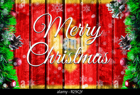 Buon Natale il concetto di vacanza con bandiera sfocata immagine del Montenegro, Xmas sfondo. Foto Stock