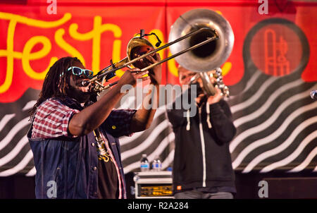 Il n. BS BRASS BAND esegue sul giardino Stage presso la 61Monterey Jazz Festival - Monterey, California Foto Stock