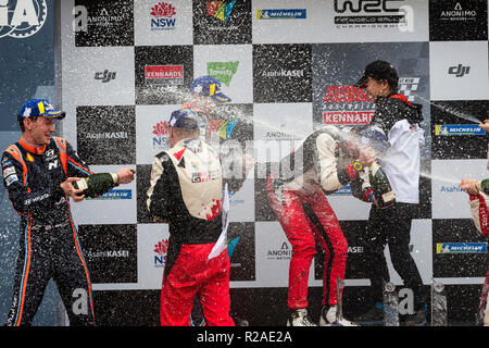 Il 18 novembre 2018, Coffs Harbour, Nuovo Galles del Sud, Australia; FIA World Rally Championship di Australia; il podio, Sebastian Marshall, Hayden Paddon, Iikka Anttila, Jari-Matti Latvala Foto Stock