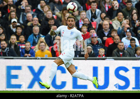 Londra, Regno Unito. Il 18 novembre 2018. Inghilterra defender Kyle Walker (2) in azione durante la UEFA Nazioni League match tra Inghilterra e Croazia allo Stadio di Wembley, Londra domenica 18 novembre 2018. (©MI News & Sport Ltd | Alamy Live News) Foto Stock