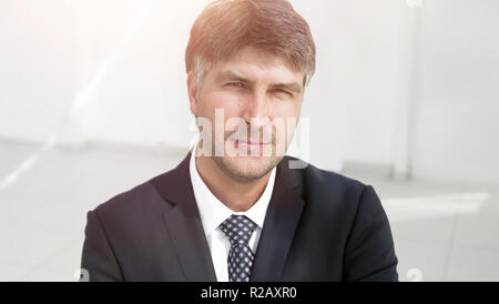 Close-up. Ritratto di un benevolo datore di lavoro di successo Foto Stock