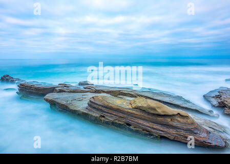 La Jolla, California, Stati Uniti d'America. Paesaggistica costa fotografato su una mattina di novembre. Foto Stock