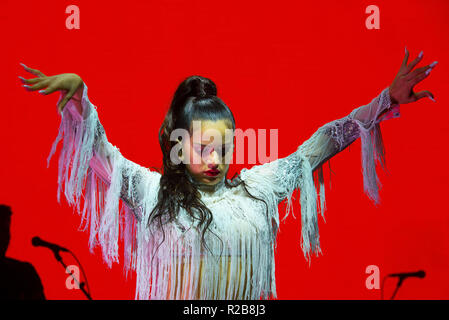 Barcellona - Jun 15: Rosalia (flamenco singer) esegue in un concerto al Sonar Festival il 15 giugno 2018 a Barcellona, Spagna. Foto Stock