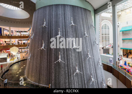 Dubai Mall cascata Foto Stock