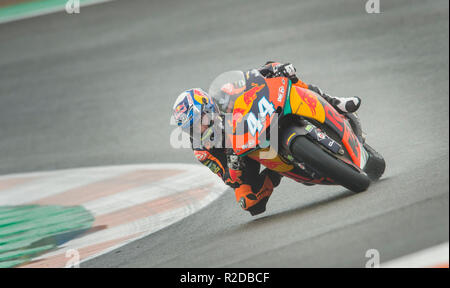 Cheste, Valencia, Spagna. Xviii Nov, 2018. GP Comunitat Valenciana Moto GP.Miguel Oliveira del team KTM durante il moto 2 gara prima di vincere. Credito: rosdemora/Alamy Live News Foto Stock