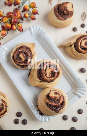 La cannella e cioccolato rotoli Foto Stock