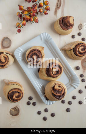 La cannella e cioccolato rotoli Foto Stock