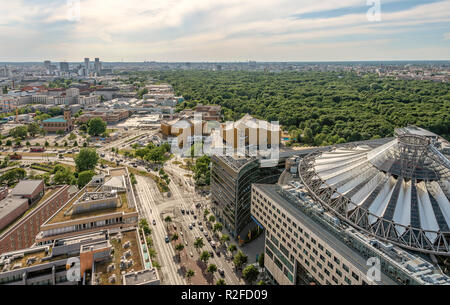 Il Sony Center di Potsdamer Platz, Berlin, Germania Foto Stock