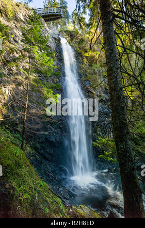 Plodda cade in Glen Affric, altopiani, Scozia Foto Stock