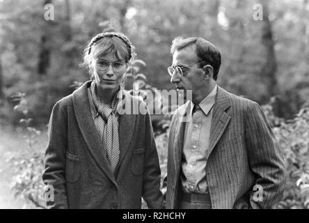 Zelig Anno : 1983 USA Direttore : Woody Allen Mia Farrow, Woody Allen Foto Stock