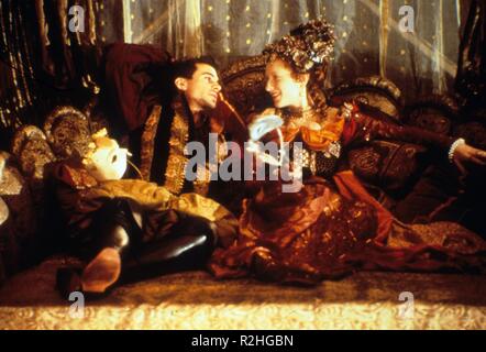 Elizabeth Anno : 1998 UK / USA Direttore : Shekhar Kapur Ralph Fiennes, Cate Blanchett Foto Stock