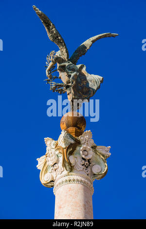 Vittoria alata statua all Altare della Patria in Roma, Italia Foto Stock