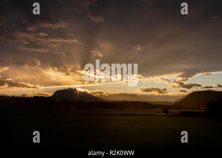Paesaggio all'alba in Carinzia Foto Stock