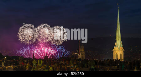 Capodanno fuochi d'artificio a Zurigo alla volta di 2017/2018 Foto Stock
