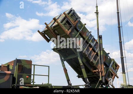 WUNSTORF, Germania - giu 9, 2018: Esercito Tedesco militare MIM mobile-104 Patriot missili terra-aria sistema di SAM. Foto Stock