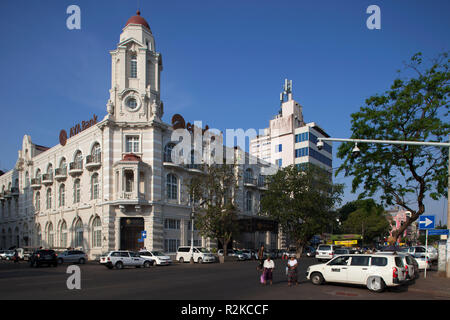 Aya Bank Building, Mahabandoola road, Yangon, Myanmar, Asia Foto Stock