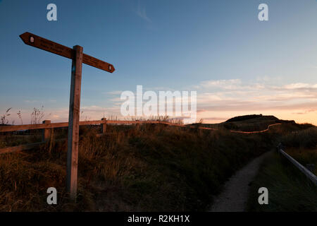 Norfolk Coast Path cartello in legno, Sheringham, Norfolk. Foto Stock