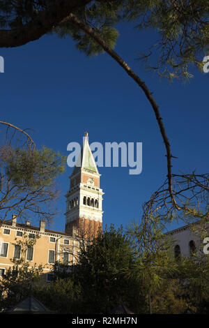 Sul campanile di Piazza San Marco a Venezia Foto Stock