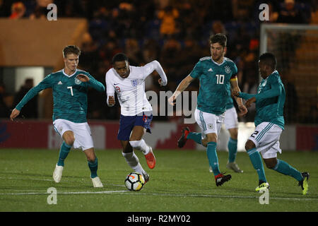 Willock Giuseppe d'Inghilterra in azione durante la International amichevole tra Inghilterra U20 e Germania U20 a JobServe Comunità Stadium il 19 novembre 2018 a Colchester, Inghilterra. (Foto di Paolo Chesterton/phcimages.com) Foto Stock