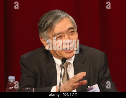 Tokyo, Giappone. Xix Nov, 2018. Banca del Giappone governatore Haruhiko Kuroda offre un discorso al pranzo del ventiduesimo Paris Europlace forum finanziario a Tokyo lunedì 19 novembre, 2018. Alcuni 600 il giapponese e il francese le persone di affari hanno partecipato alla finanziaria annuale riunione. Credito: Yoshio Tsunoda/AFLO/Alamy Live News Foto Stock