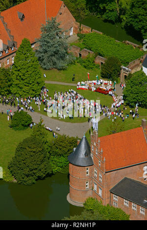 Il parco del castello di Herten, castello d'acqua Herten, parco barocco, Herten, la zona della Ruhr, Renania settentrionale-Vestfalia, Germania, Europa Foto Stock