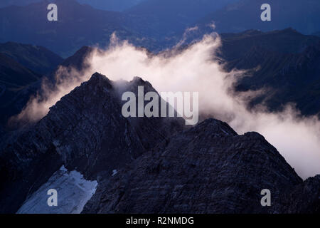 Atmosfera mattutina sulla montagna Schesaplana, Rätikon Mountain Range, Vorarlberg, Austria Foto Stock