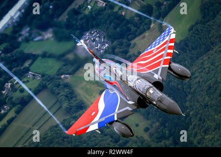 Francia Air Force Mirage 2000 in volo. Fotografato a Royal International Air Tattoo (RIAT) Foto Stock