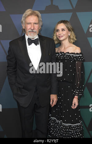 Harrison Ford e Calista Flockhart frequentare l'Accademia 2018 Governatori annuale Premi di Ray Dolby sala da ballo a Hollywood & Highland Center a Hollywood, CA, domenica 18 novembre, 2018. Foto Stock