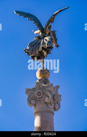 Vittoria alata statua all Altare della Patria in Roma, Italia Foto Stock