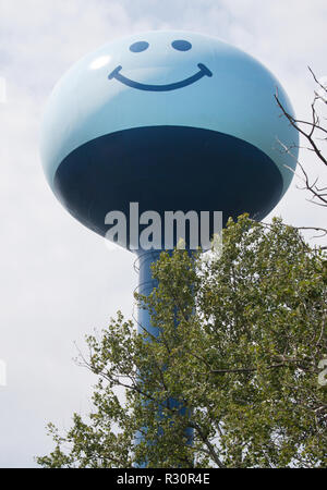 Smiley Face Water Tower in Caspian, Michigan Foto Stock