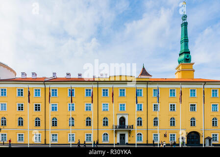 Il Castello di Riga è un castello sulle rive del fiume Daugava a Riga la capitale della Lettonia. Oggi è la residenza ufficiale del Presidente della Lettonia Foto Stock