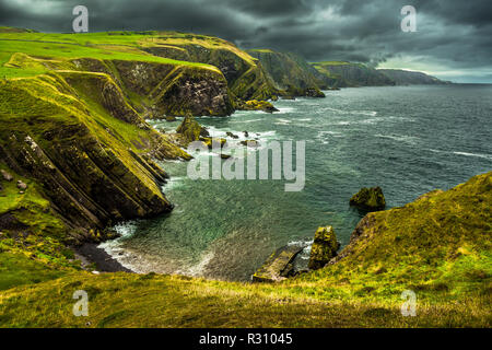 Spettacolare Atlantik Costa e scogliere a St. Abbs Head in Scozia Foto Stock