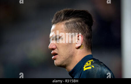 Milton Keynes, Regno Unito. Xx Novembre, 2018. Il portiere Ederson (Manchester City) del Brasile pre corrispondere durante la partita internazionale tra il Brasile e il Camerun a stadium:mk, Milton Keynes, in Inghilterra il 20 novembre 2018. Foto di Andy Rowland. Credito: Andrew Rowland/Alamy Live News Foto Stock