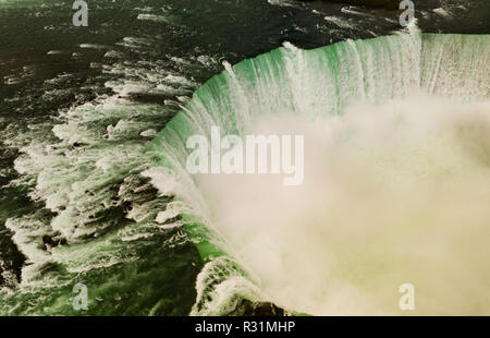 Cascate del Niagara in Canada può essere visto qui da una prospettiva aerea degli Stati Uniti Foto Stock