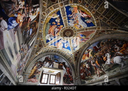 Il soffitto della Stanza di Eliodoro nel Museo del Vaticano. Foto Stock