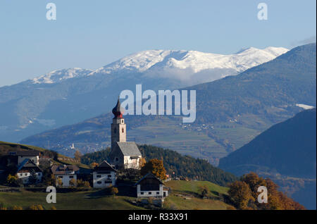 San Nicola a Mittelberg am Renon Foto Stock