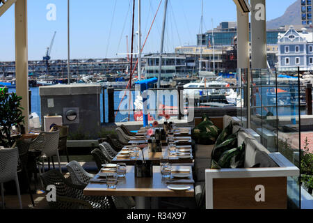 Ristorante presso il V & A Waterfront di Cape Town, Sud Africa. Foto Stock