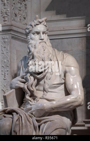 Rom, Roma, San Pietro in Vincoli Grabmal für Giulio II. von Michelangelo, Mosè 1513-1516 Foto Stock