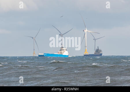 Aberdeen Offshore Wind Farm - European Offshore Wind Deployment Center - offshore e di approvvigionamento delle navi, Aberdeen Scotland, Regno Unito Foto Stock