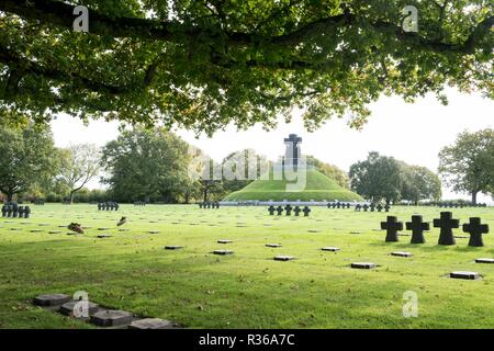 La Cambe cimitero di guerra tedesco, La Cambe, Normandia, Francia Foto Stock