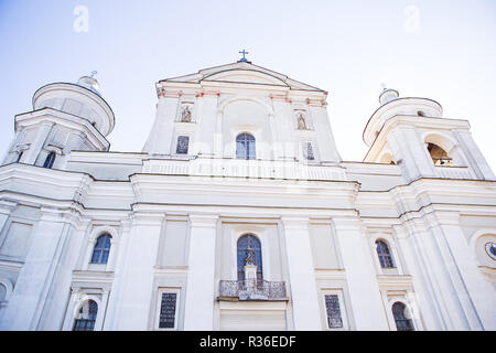 Quartiere della vecchia chiesa di Lutsk, Ucraina. Foto Stock