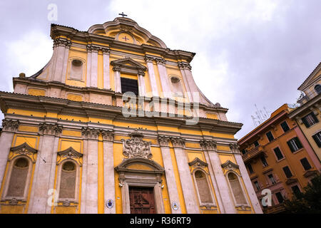 La chiesa di Santa Maria delle Grazie alle Fornaci chiesa vicino al Vaticano in un pomeriggio nuvoloso. Foto Stock